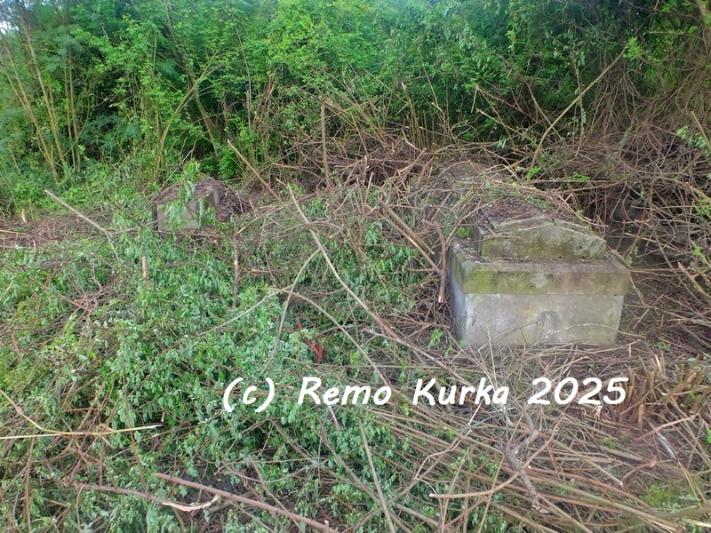 1824 War Cemetery. This colonial-era burial ground, dating back to the aftermath of the Anglo–Ashanti conflict of 1824